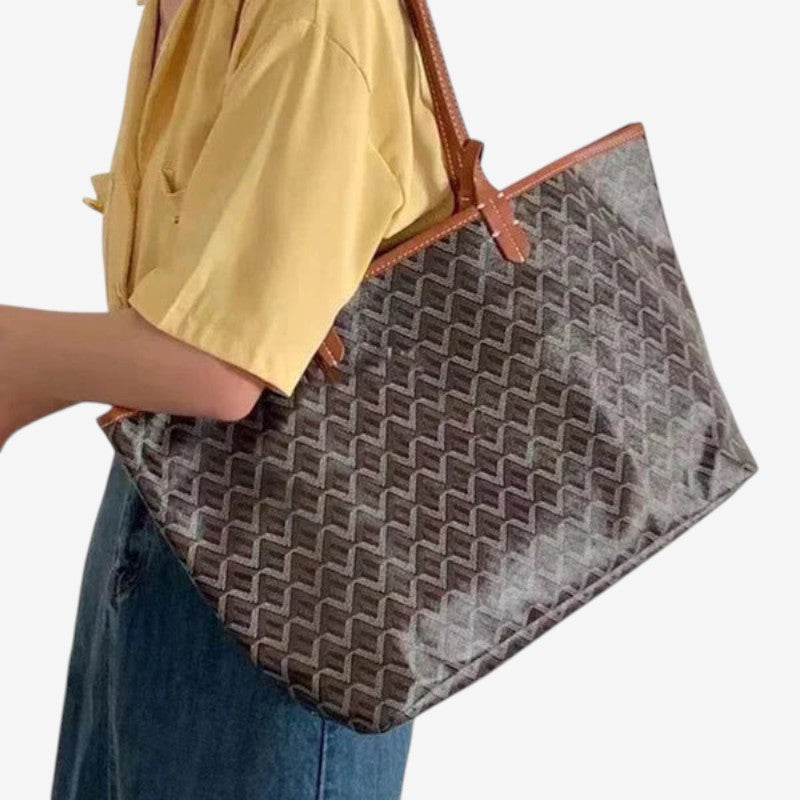 The Travel Tech Organizer