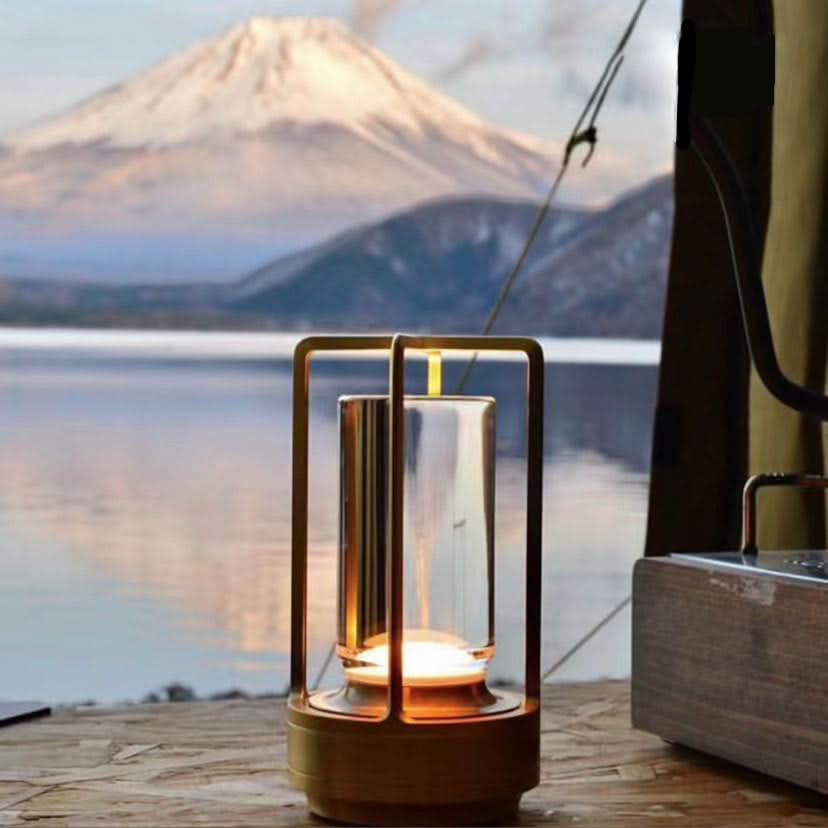 The Cordless Desk Lamp