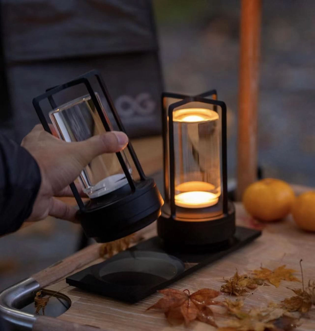 The Cordless Desk Lamp