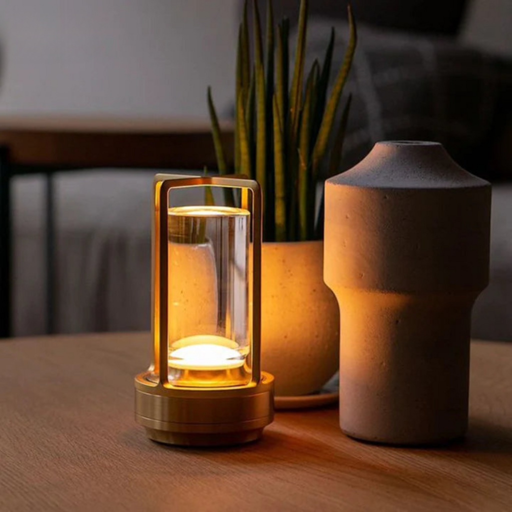 The Cordless Desk Lamp